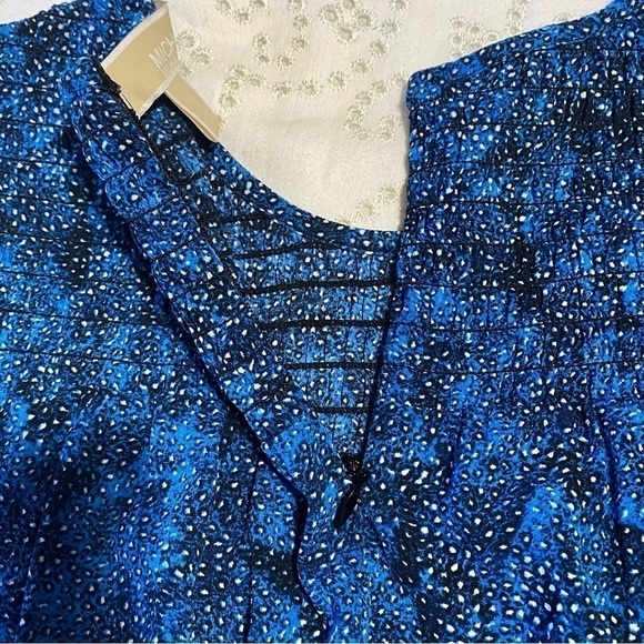 Michael Kors smocked flowy bell sleeve top size M - Picture 3 of 11